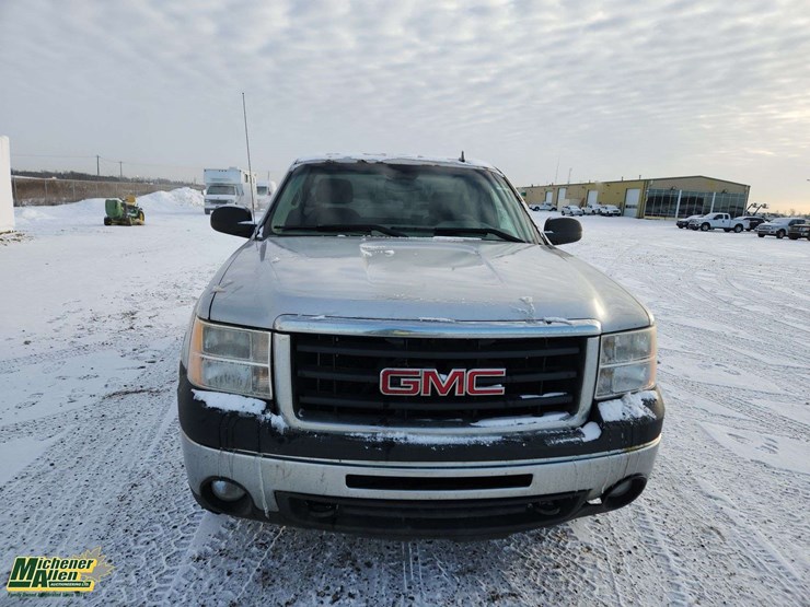 2010-gmc-sierra-1500-image-9