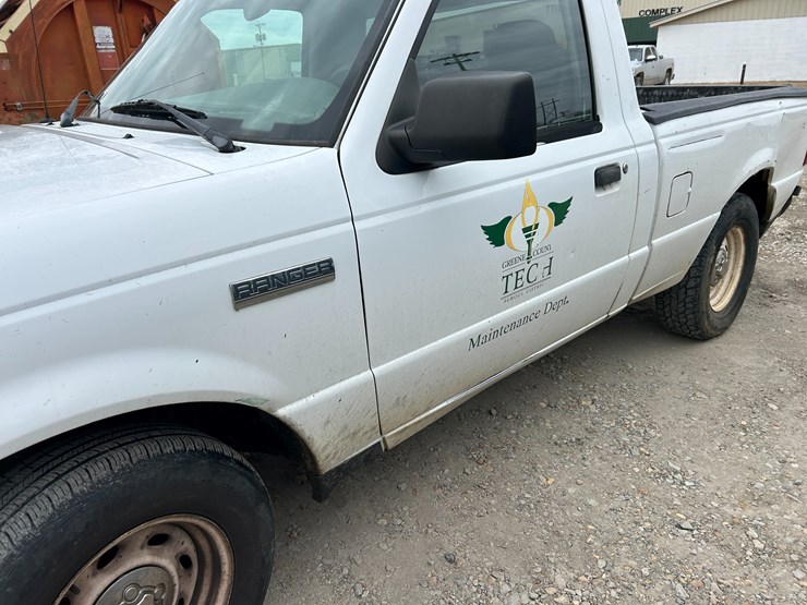 2005-ford-ranger-image-3