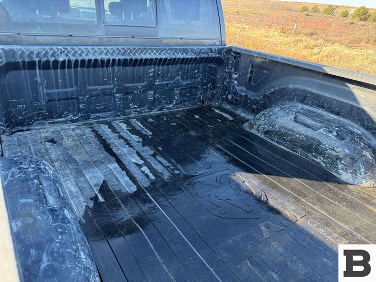 2019-dodge-2500-image-18