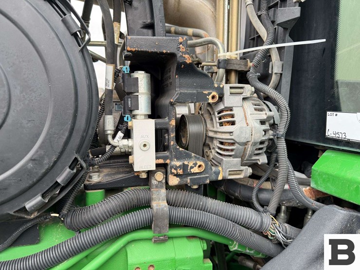 2011-john-deere-8310r-image-65