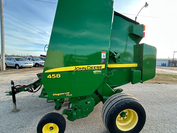 john-deere-458-image-9