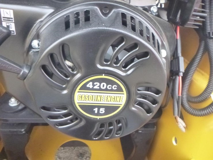 2025-agt-mx-mrt14-skid-steer-track-loader-image-16