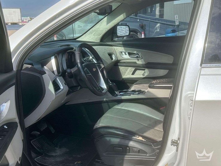 2017-chevrolet-equinox-image-11