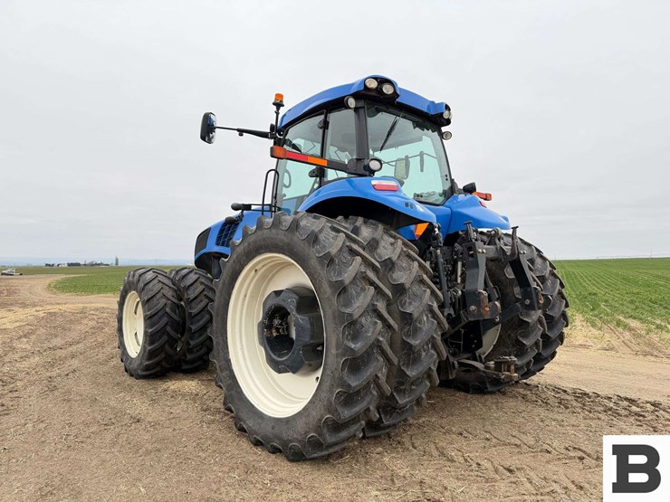 new-holland-t8.330-image-3