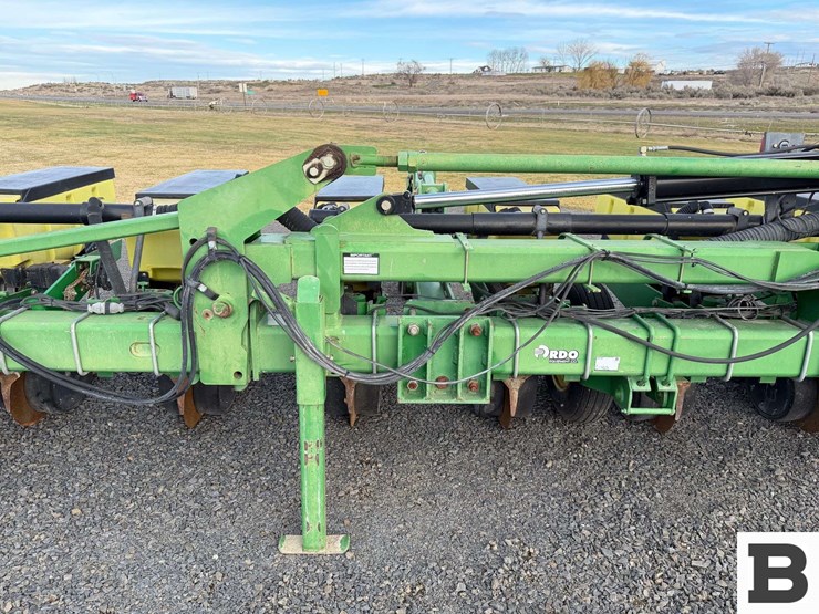 john-deere-1720-image-9