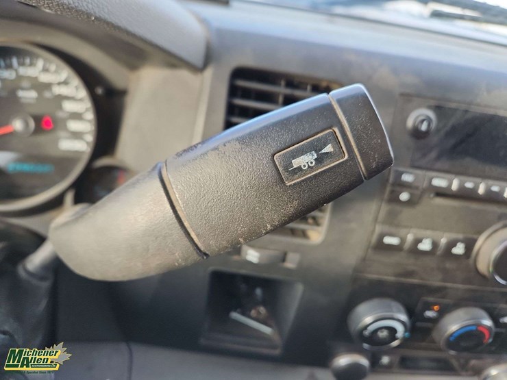 2010-gmc-sierra-1500-image-19