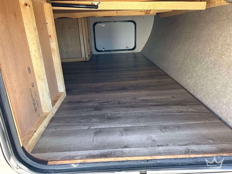 2018-jayco-264bh-29ft.-t/a-travel-trailer-image-14