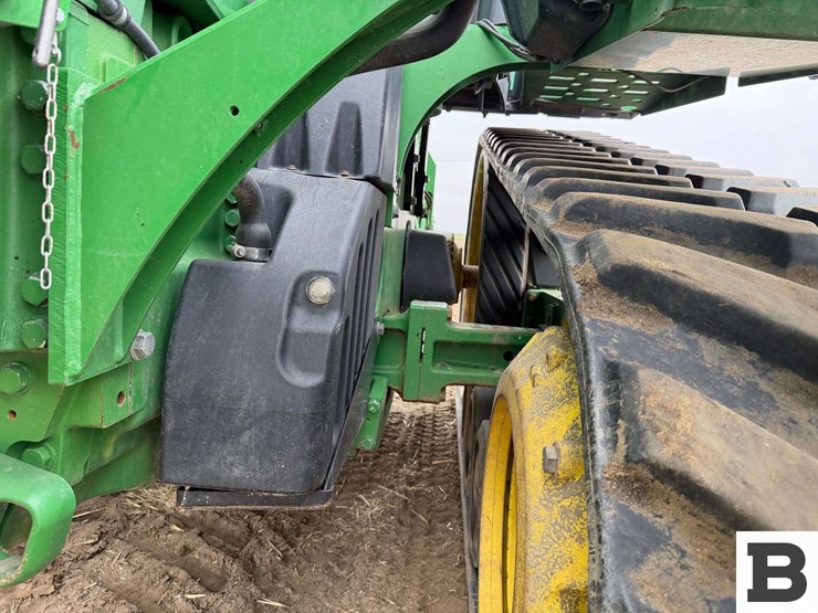 2015-john-deere-8370rt-image-15