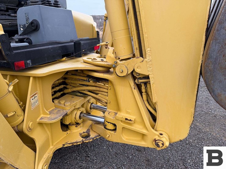 1998-caterpillar-416c-image-29