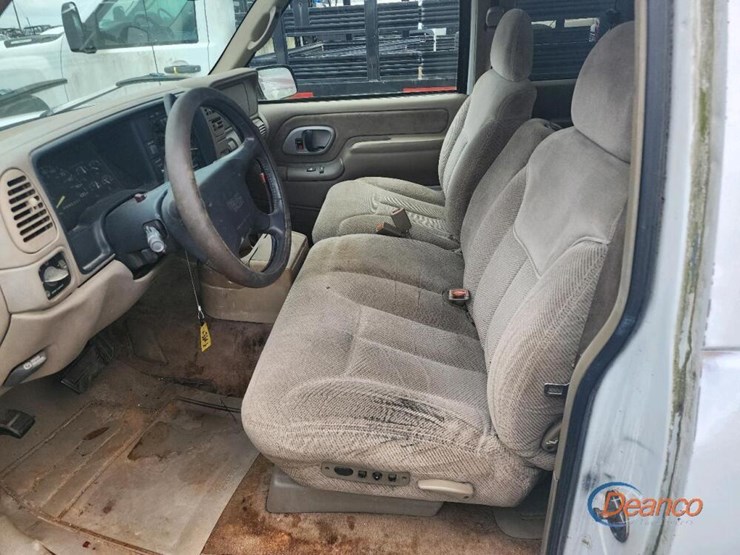 1997-gmc-pickup,-s/n-2gtec19r4v1548101:-odometer-shows-315k-mi.-image-2