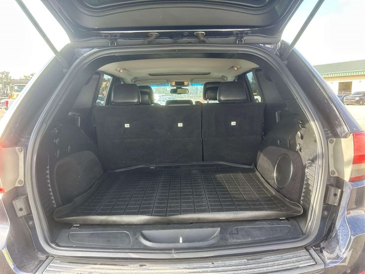 2013-jeep-grand-cherokee-image-27