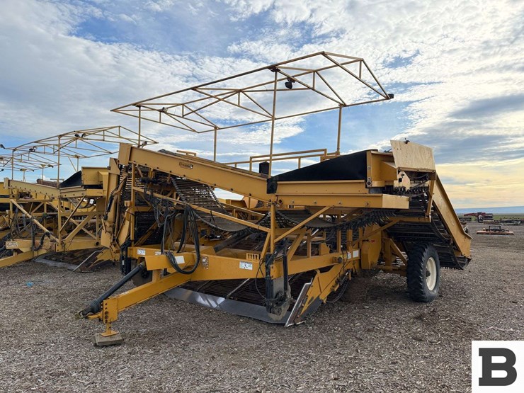 2005-double-l-857-potato-digger---pasco,-wa-image-1