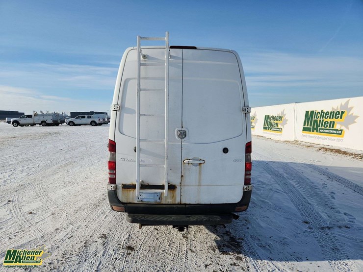 2009-dodge-sprinter-3500-image-7