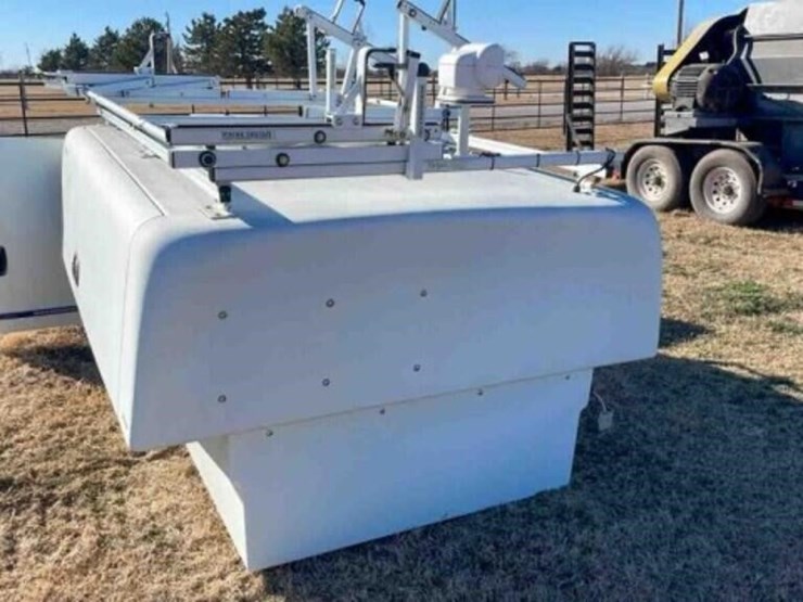 maranda-topper,-model-m-170,-fits-8ft-bed,-image-1