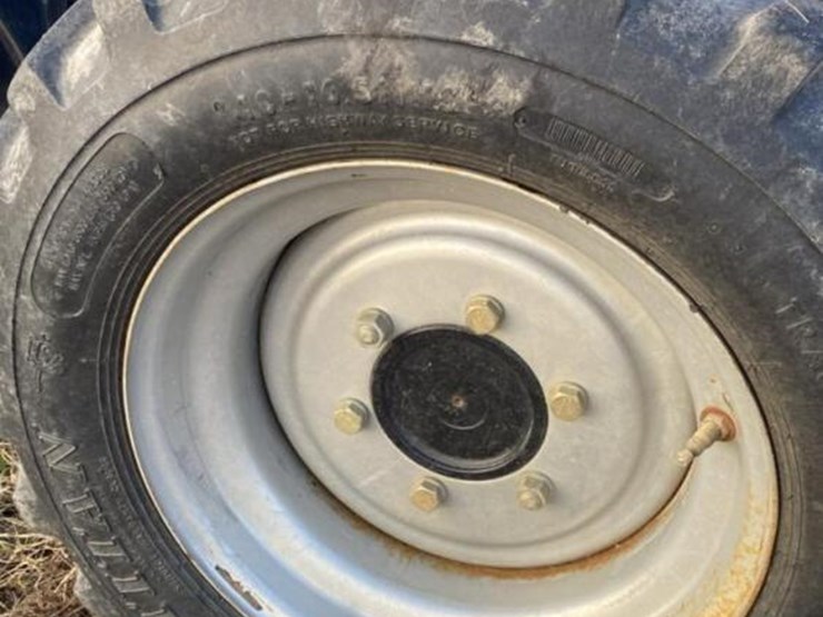 mahindra-2638-hst-image-4