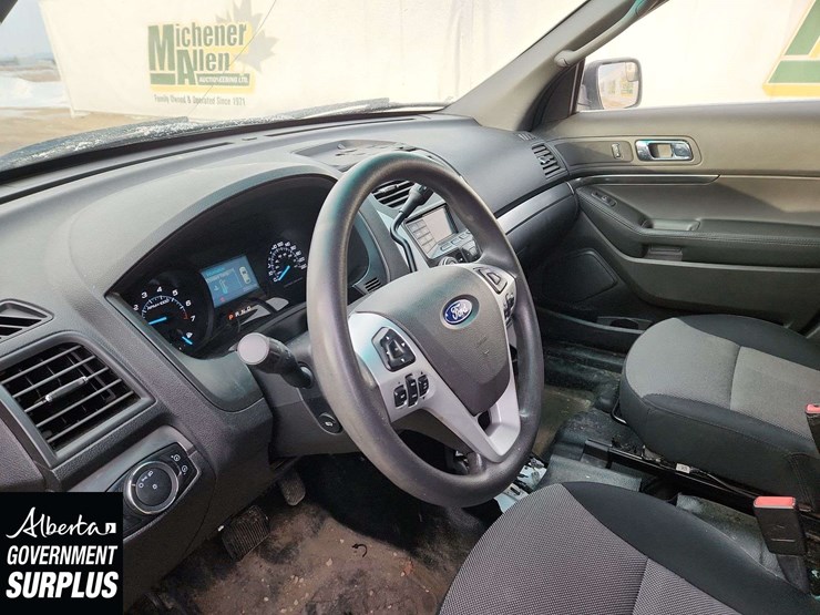 2013-ford-explorer-image-19