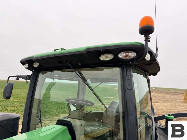 2015-john-deere-8370rt-image-75