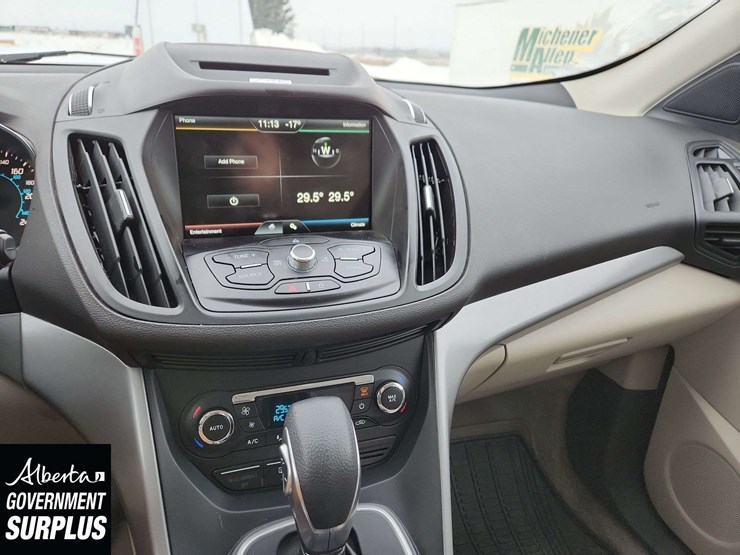 2013-ford-escape-se-image-22