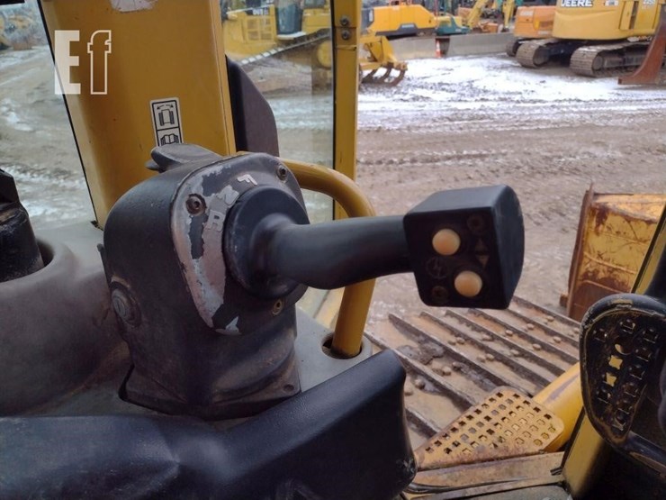 2006-caterpillar-d6n-xl-image-10