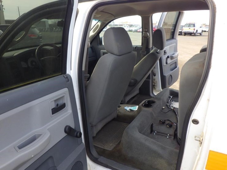 2007-dodge-dakota-image-7