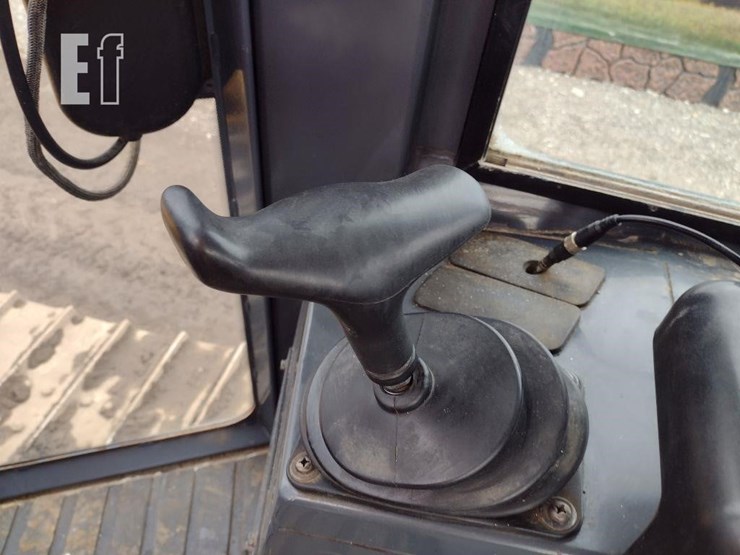 2016-deere-450j-lgp-image-10