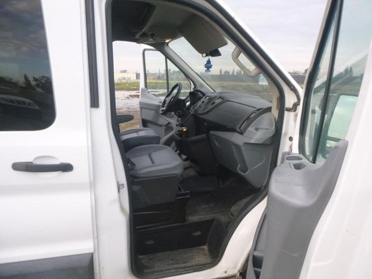 2018-ford-transit-image-11