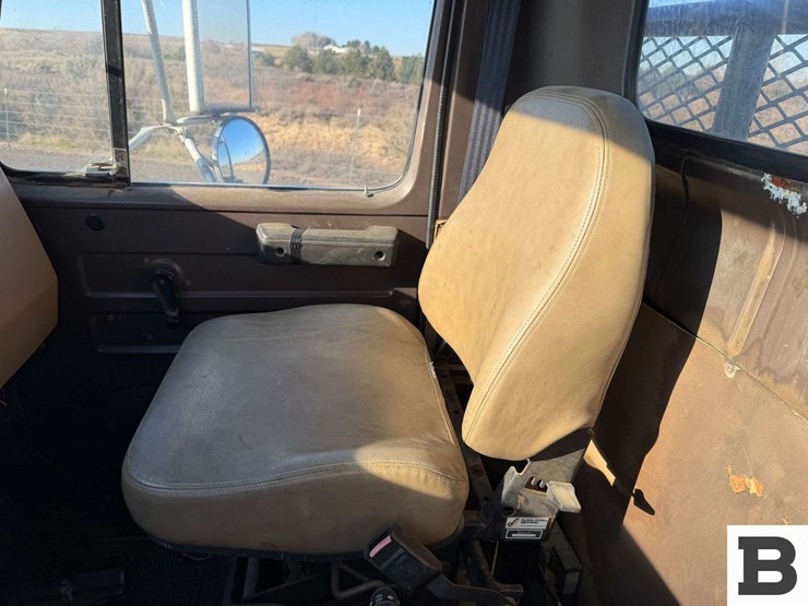 1992-international-4800-image-44