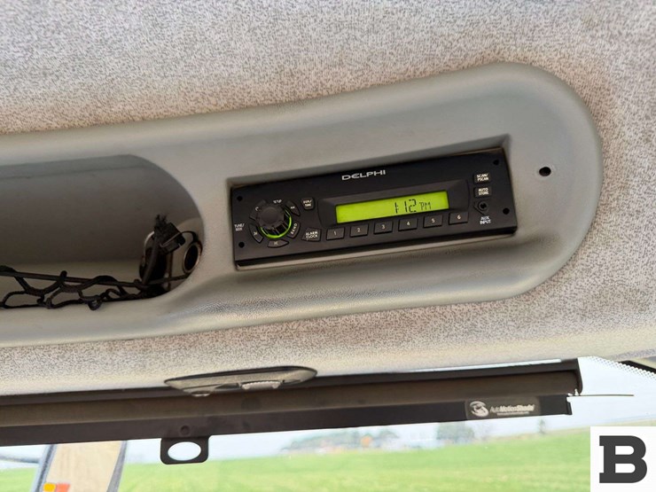 new-holland-t8.330-image-92