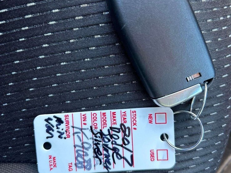 2017-dodge-journey-image-27