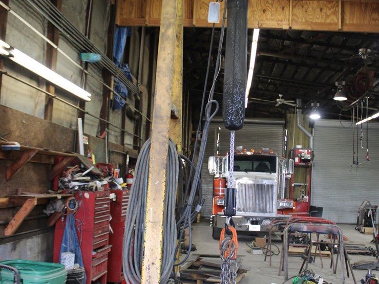 3-ton-cm-lodestar-chain-hoist-with-frame-image-3