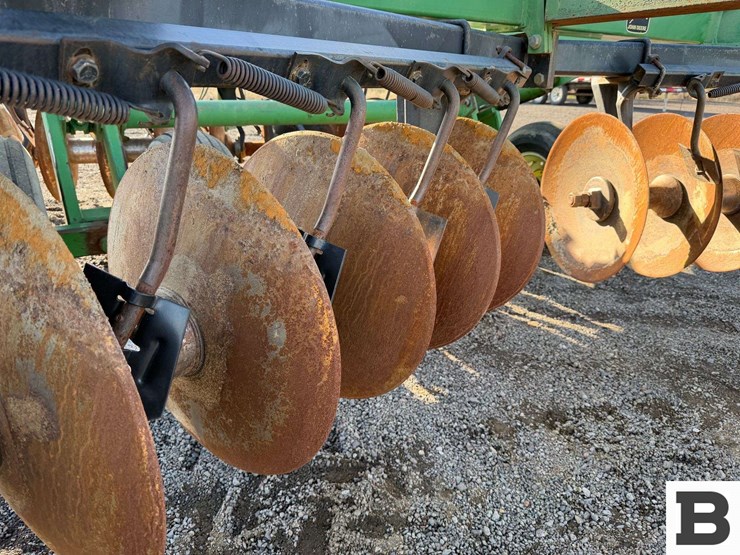 john-deere-650-image-37