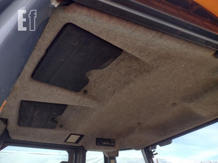 2002-deere-310sg-image-15