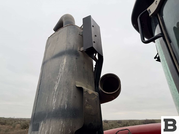 2014-case-ih-steiger-370-rowtrac-image-21