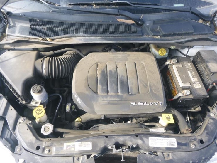 2014-dodge-grand-caravan-image-23