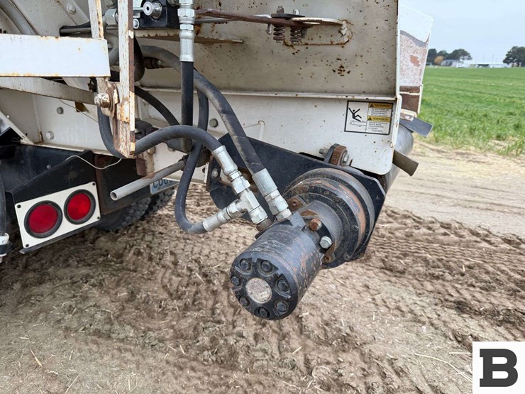 international-4400-image-37