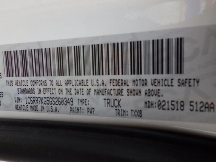 2016-dodge-1500-image-17