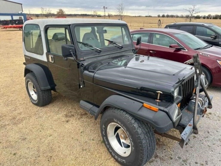 1989-jeep-wrangler-image-3