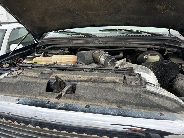 2000-ford-excursion-image-10