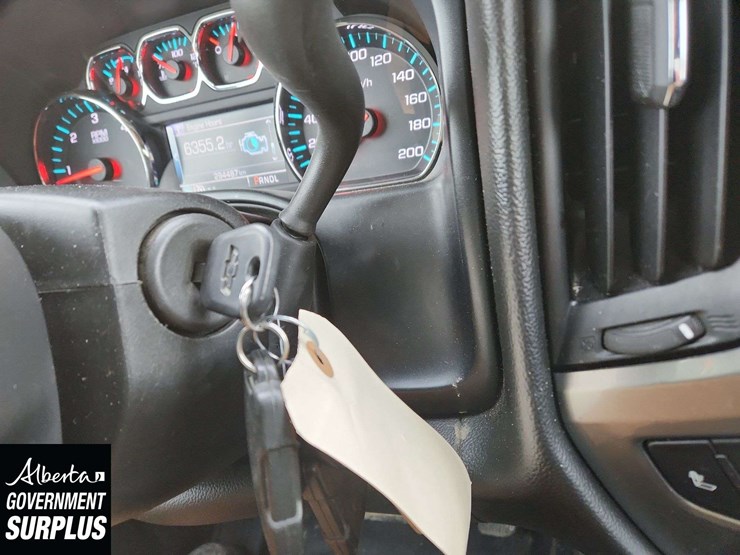 2017-chevrolet-silverado-1500-image-26