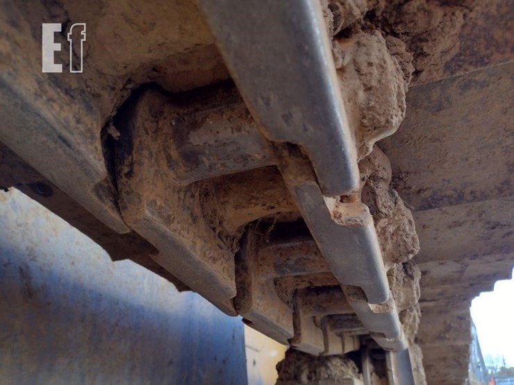 2008-deere-750j-image-37