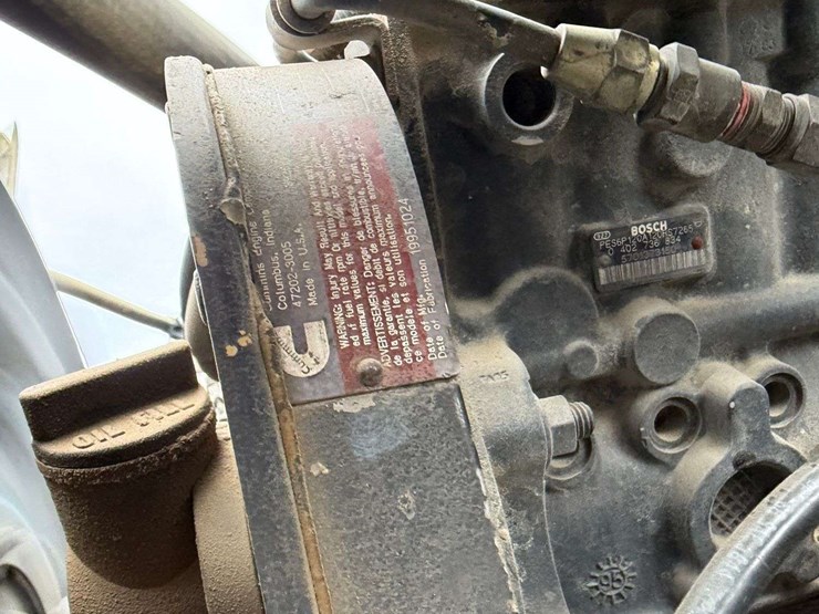 1996-freightliner-fl70-image-29