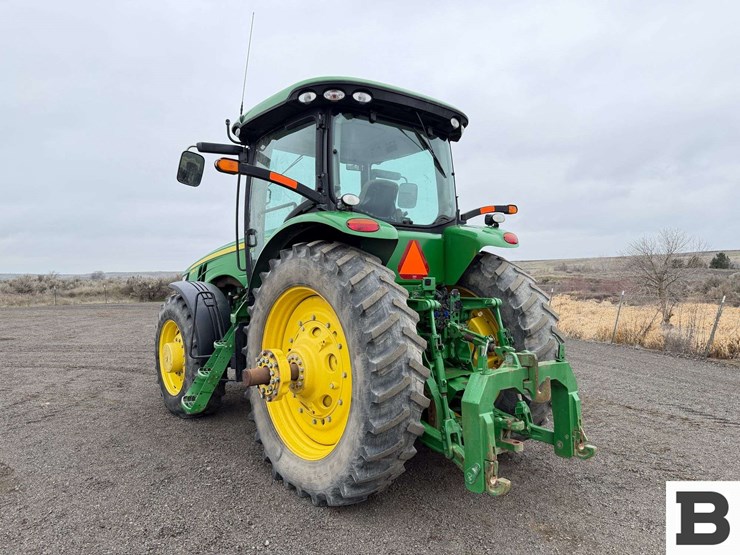 2011-john-deere-8310r-image-3
