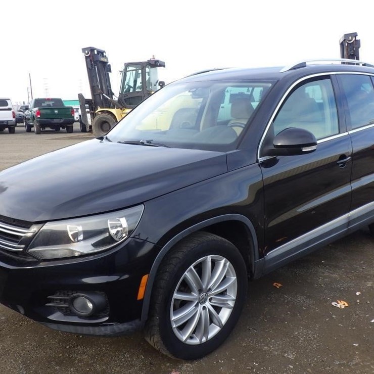 2013 VOLKSWAGEN TIGUAN