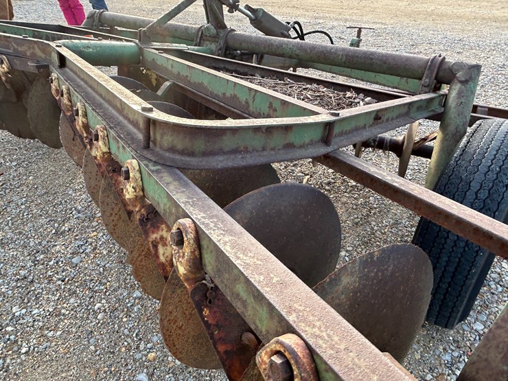 john-deere-8-image-7