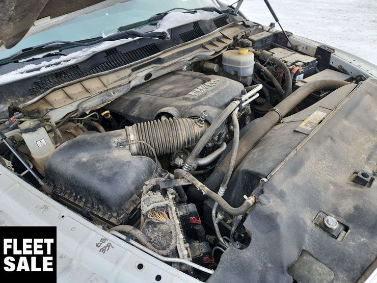 2015-ram-3500-slt-image-32