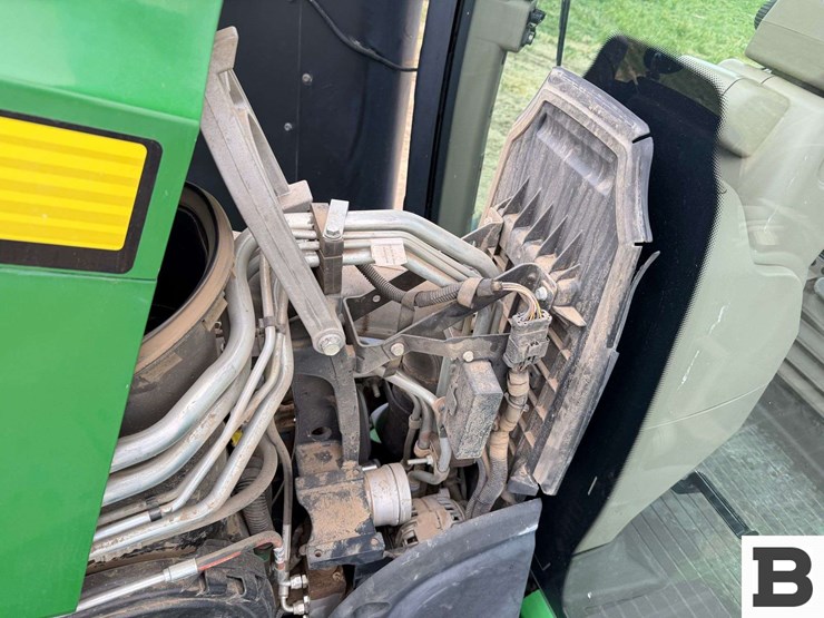 2015-john-deere-8370rt-image-73