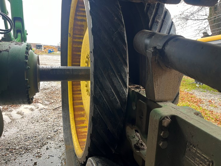 2014-john-deere-8370rt-image-32