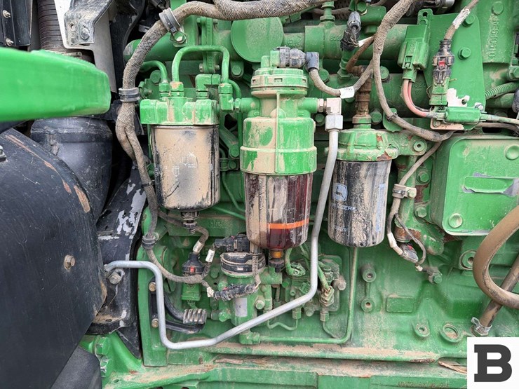 2012-john-deere-7215r-image-50