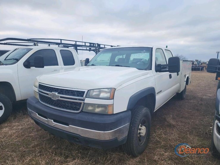 2007-chevrolet-silverado-2500hd-image-1