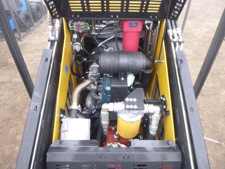 2025-cfg-kktca27-skid-steer-track-loader-image-15